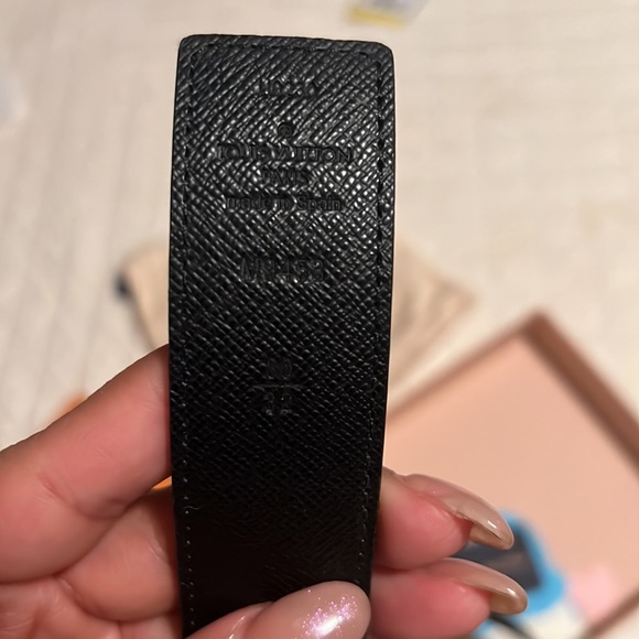Louis Vuitton Reversible Belt - Picture 4 of 7